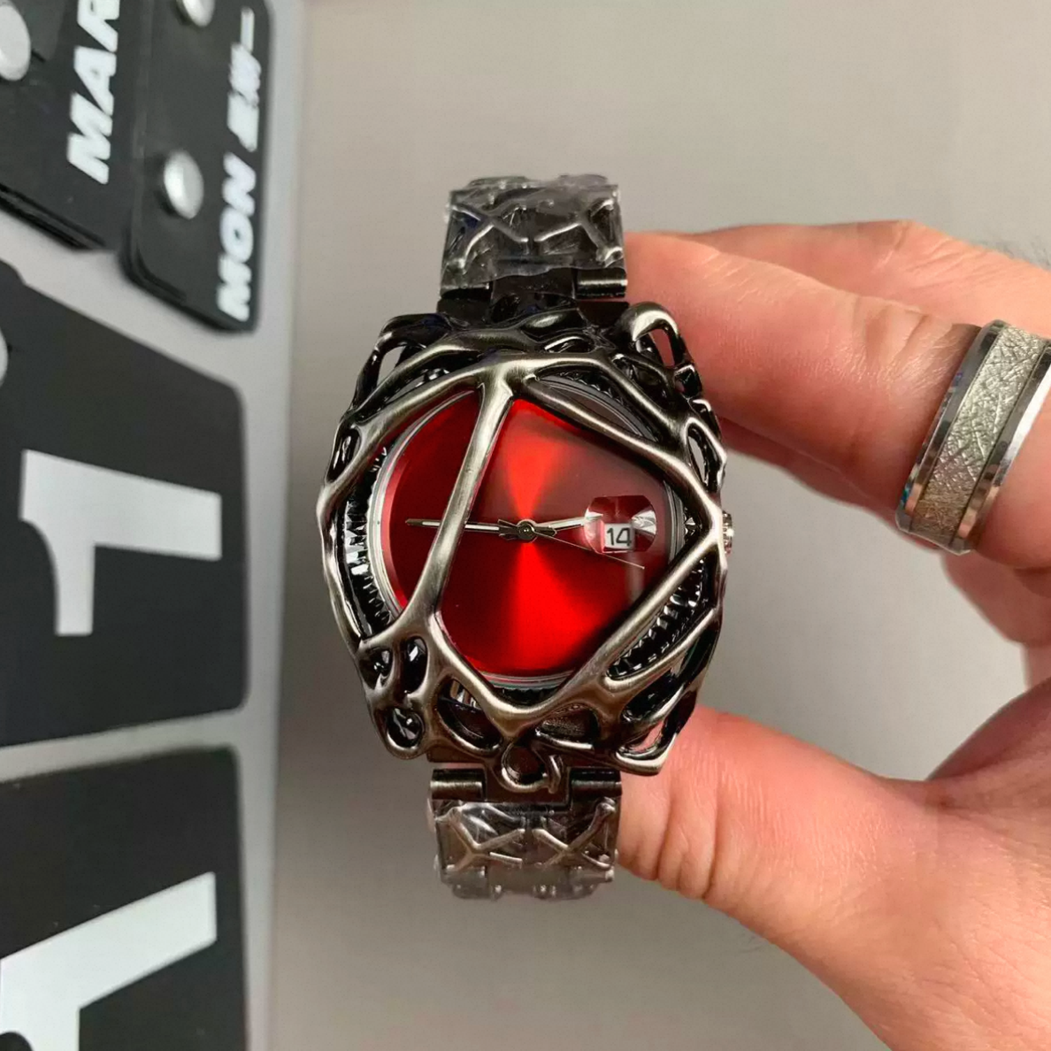 Spider Red (Black)