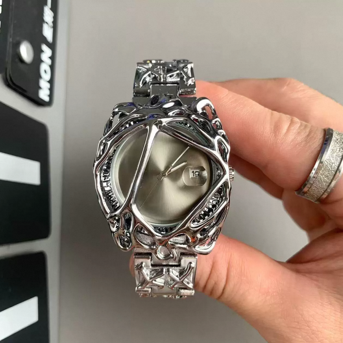 Spider web white (silver)