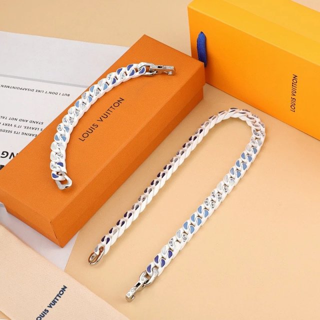 LV Louis Vuitton Bracelet: seller detail photo 8