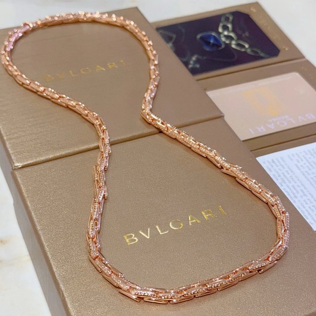 Bulgari Necklace: seller detail photo 9