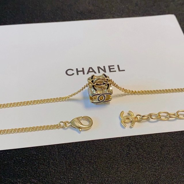 Chanel Earings: seller detail photo 11
