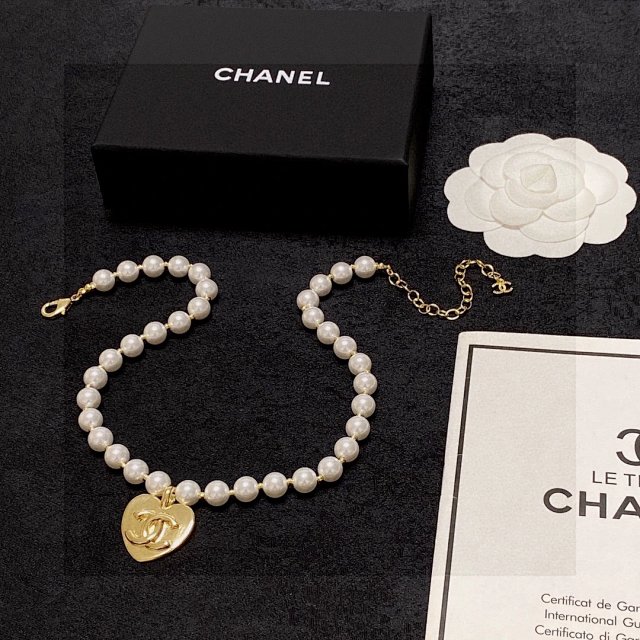 Chanel Earrings: seller detail photo 14