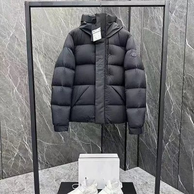 Moncler - rep Moncler