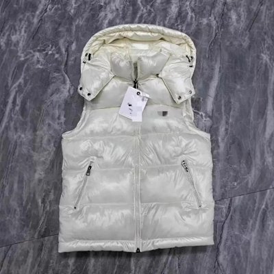 Moncler - rep Moncler