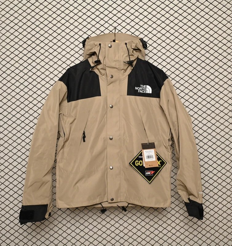 Fashionable loose and versatile assault suit CF