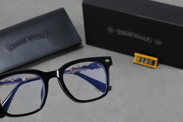 Chrome Hearts Eyewear Rectangular Optical Frames with Decorative Metal Temples product detail image 11