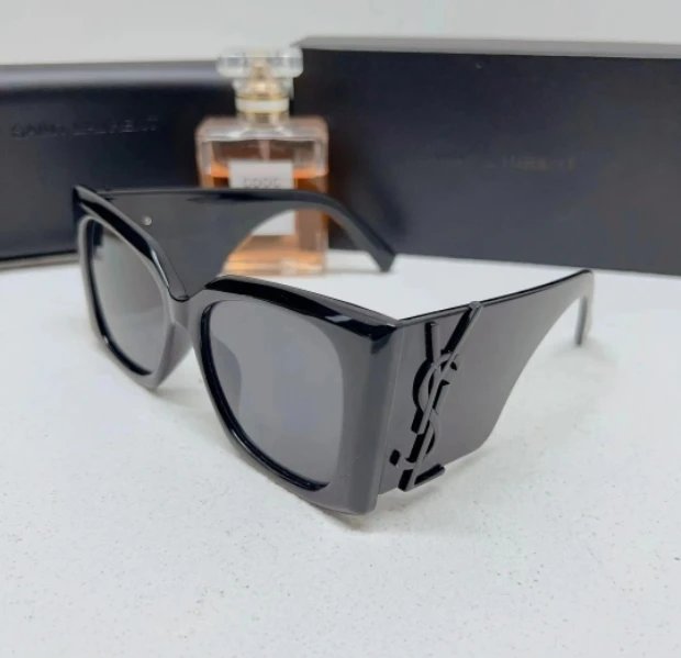 Saint Laurent Eyewear Oversized geometric square-frame sunglasses — 19