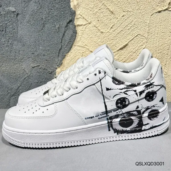 Nike x Comme des Garçons SHIRT x Supreme Air Force 1 Low White Sneakers - 1