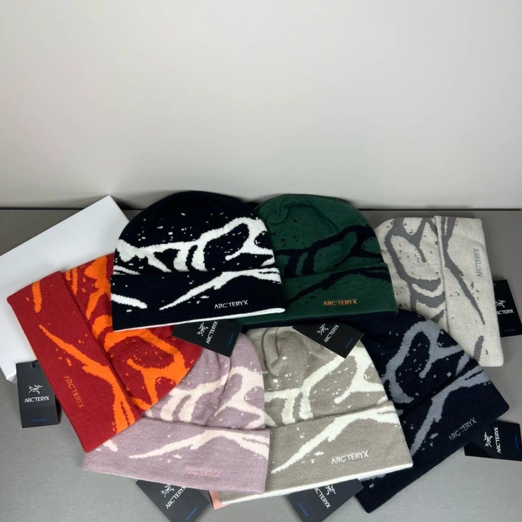 Arc'teryx Mountain Print Beani