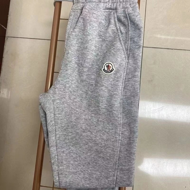 Moncler Logo Patch Sweatpants Army Green - 10
