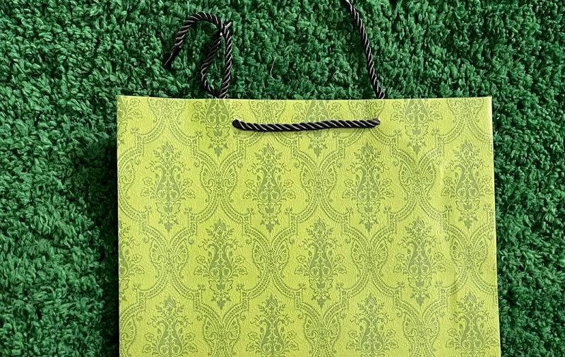 GREEN HAND BAG