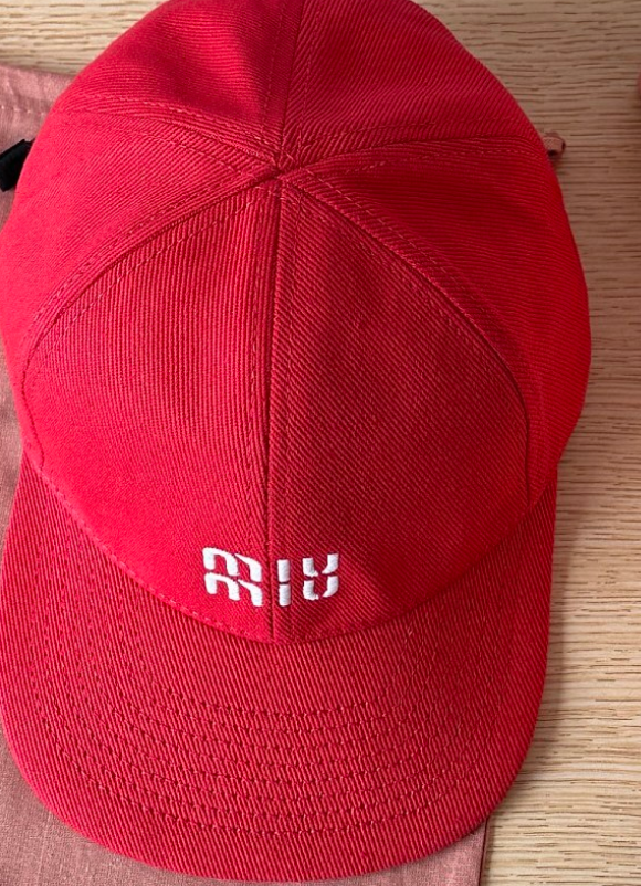 Style C Red