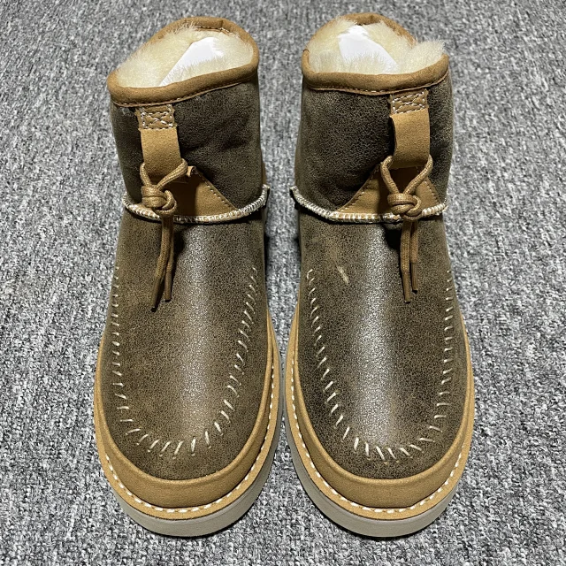 UGG Boots Shearling-Lined Double-Strap Buckle Ankle product detail image 1