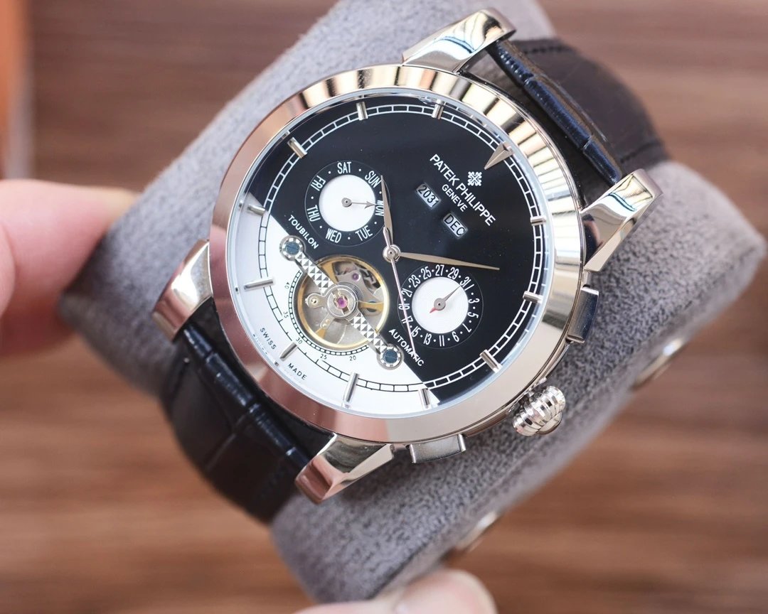 PATEK PHILIPPE Watch