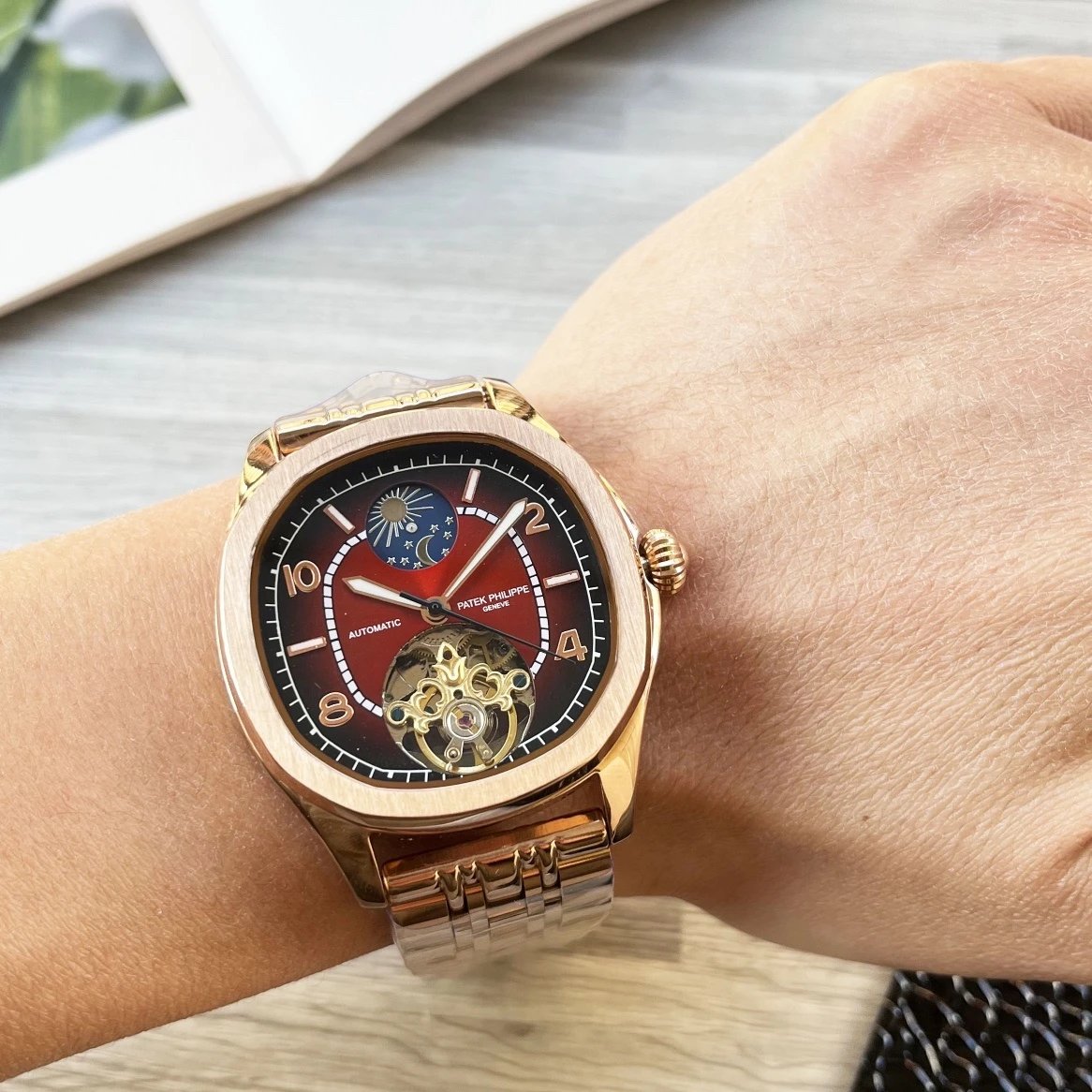 PATEK PHILIPPE Watch