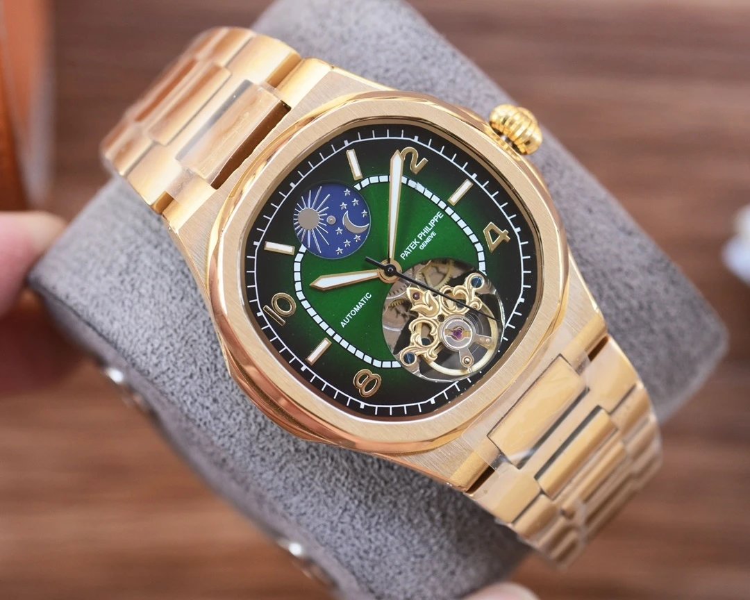 PATEK PHILIPPE Watch