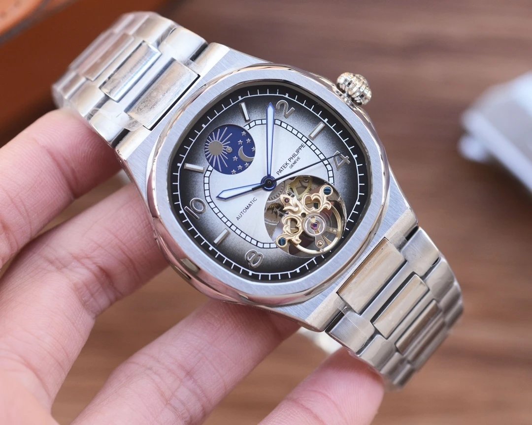 PATEK PHILIPPE Watch