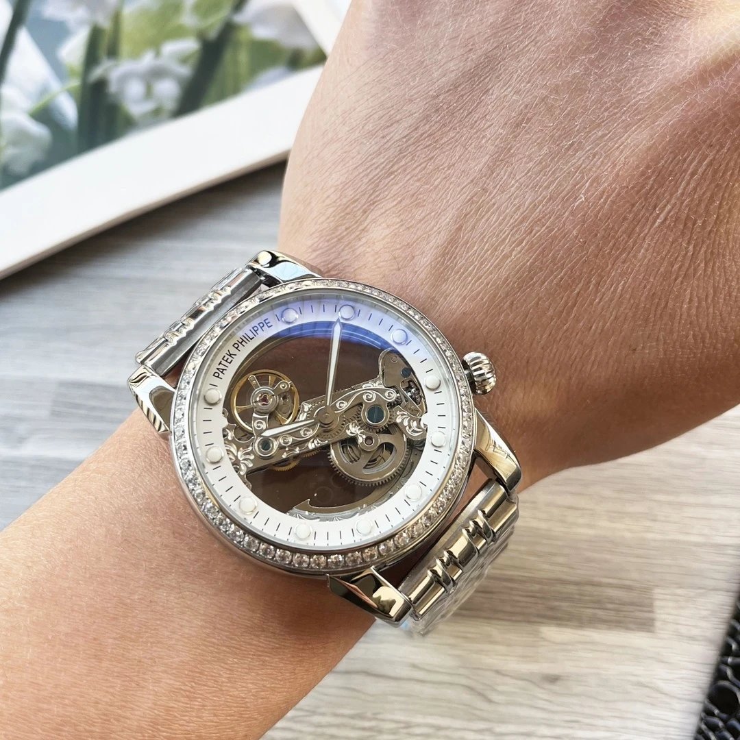 PATEK PHILIPPE Watch