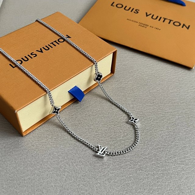 LV Louis Vuitton Bracelet: seller detail photo 11