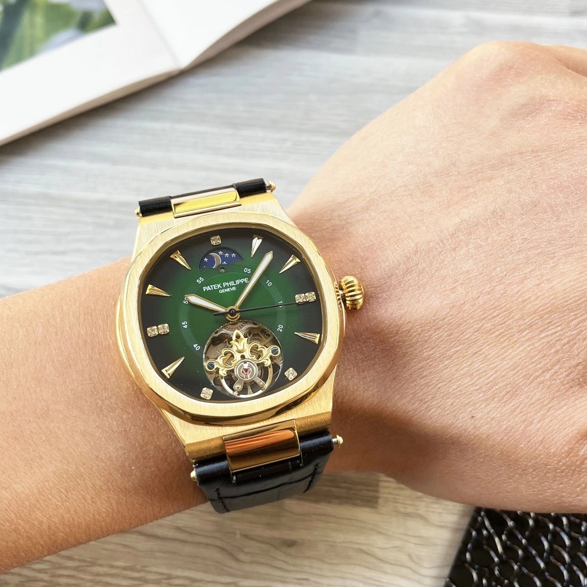 PATEK PHILIPPE Watch