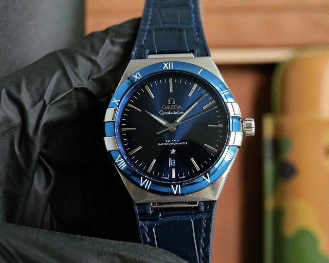 OMEGA Watch: seller detail photo 3