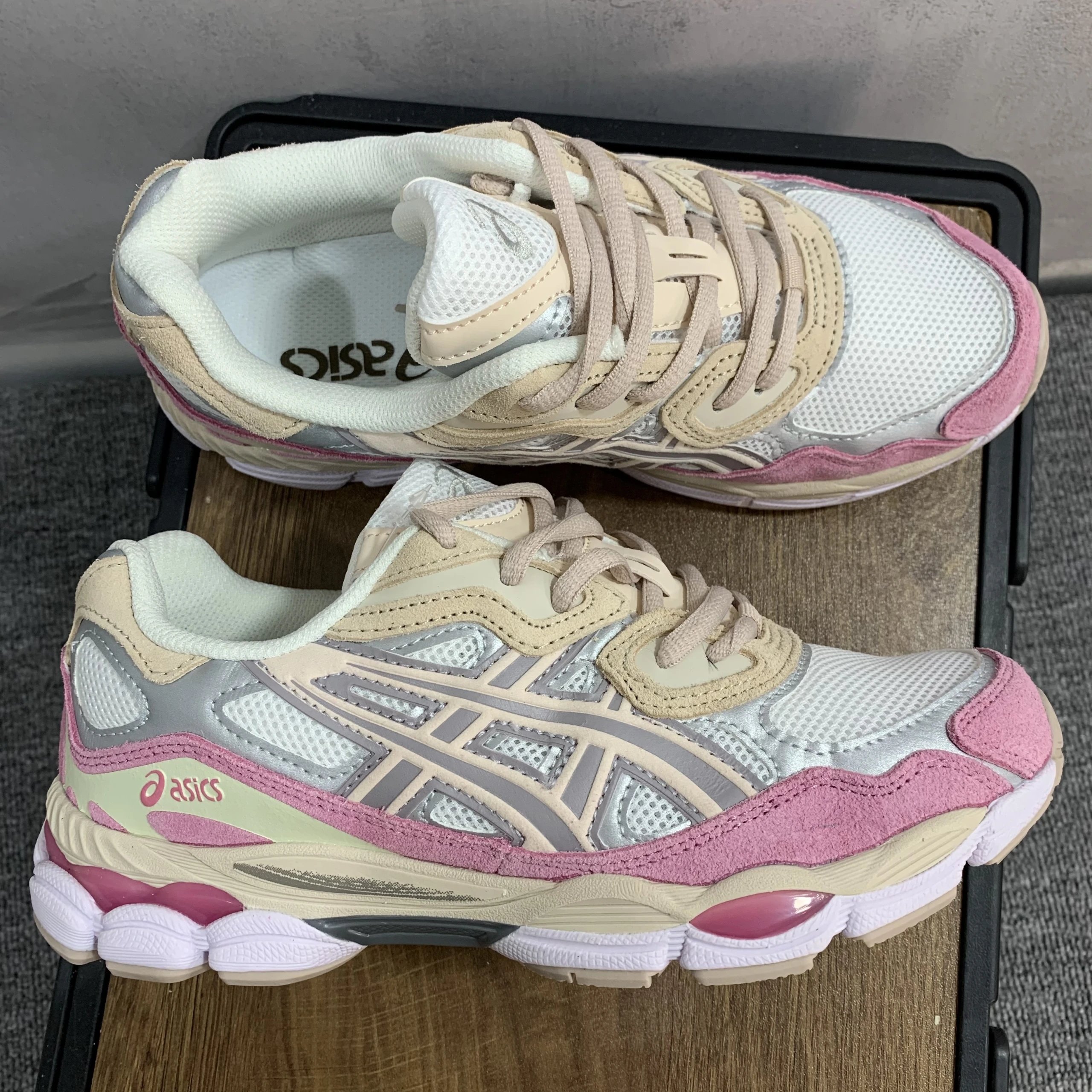 White Pink