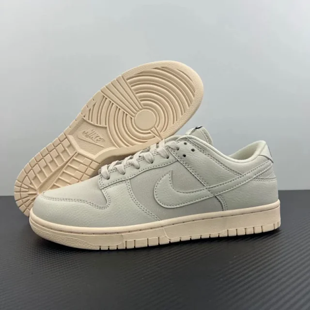 Nike Sneakers Dunk Low product detail image 1