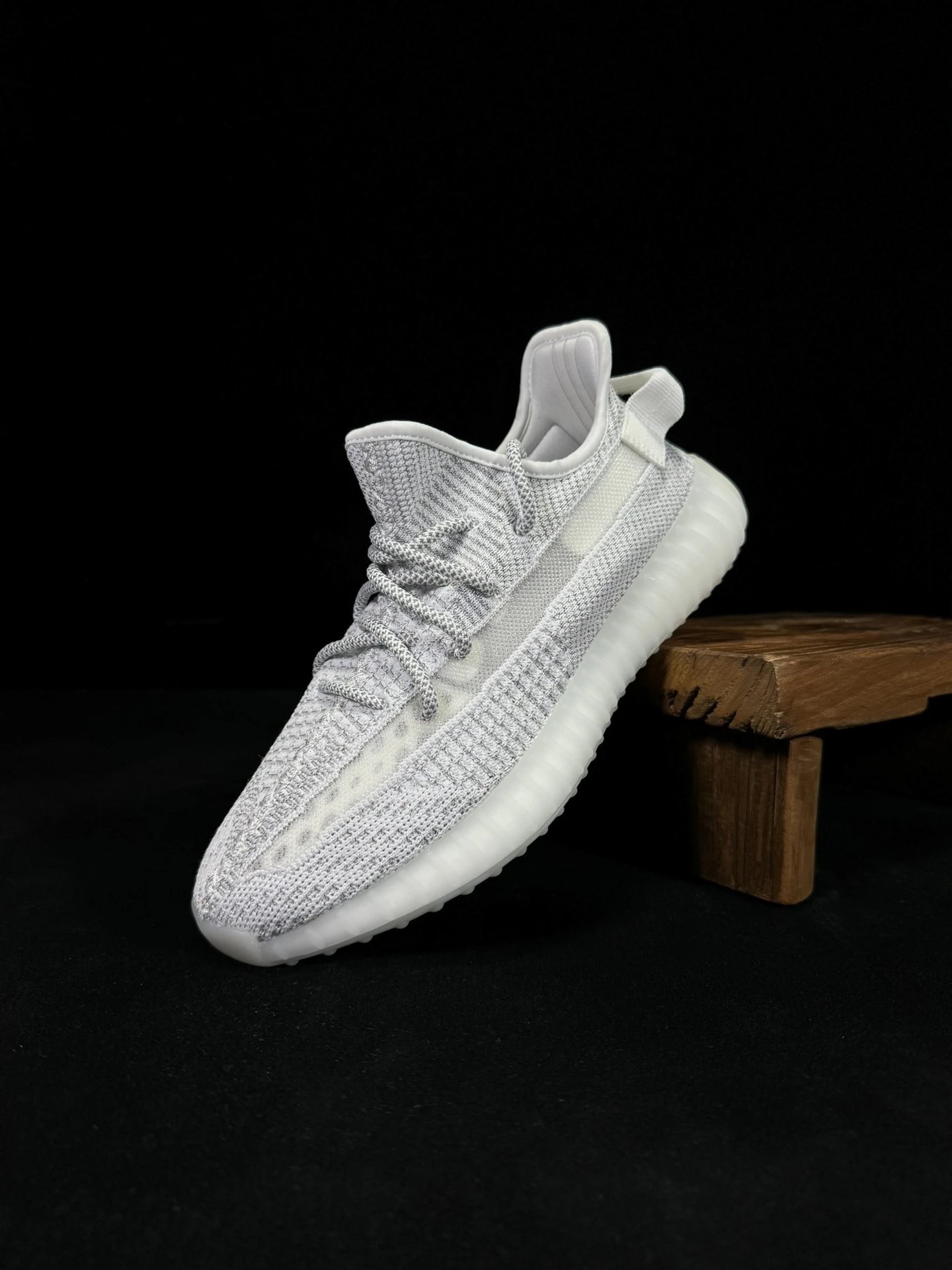Unbranded Sneakers Knit Low-Top with Translucent Ribbed Soles image 5