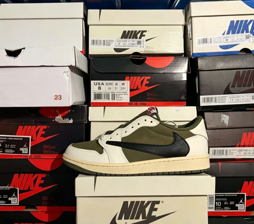 Air Jordan 1 Blind Box