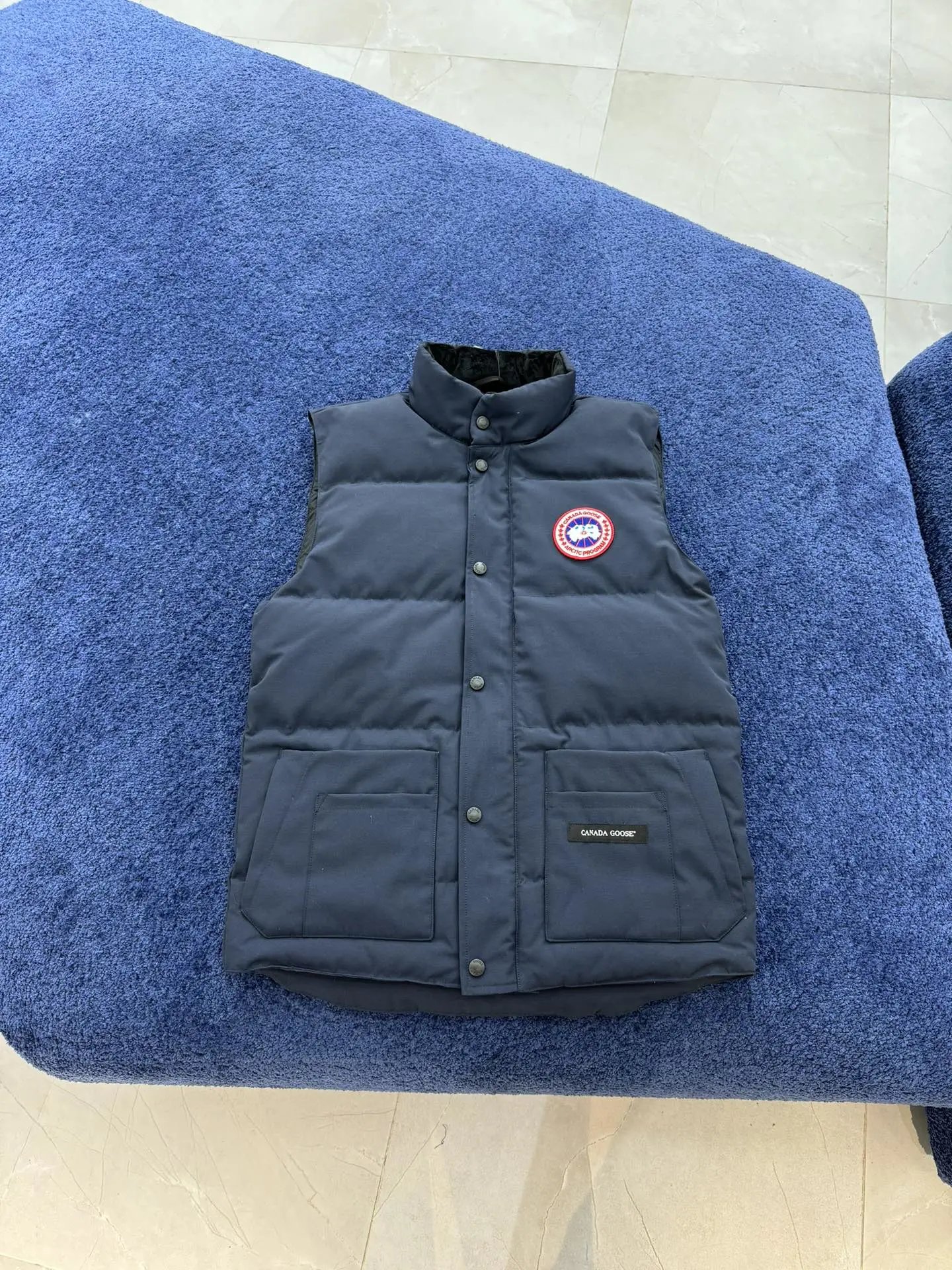 Canada Goose Vests Freestyle Crew Vest 4154M image 2