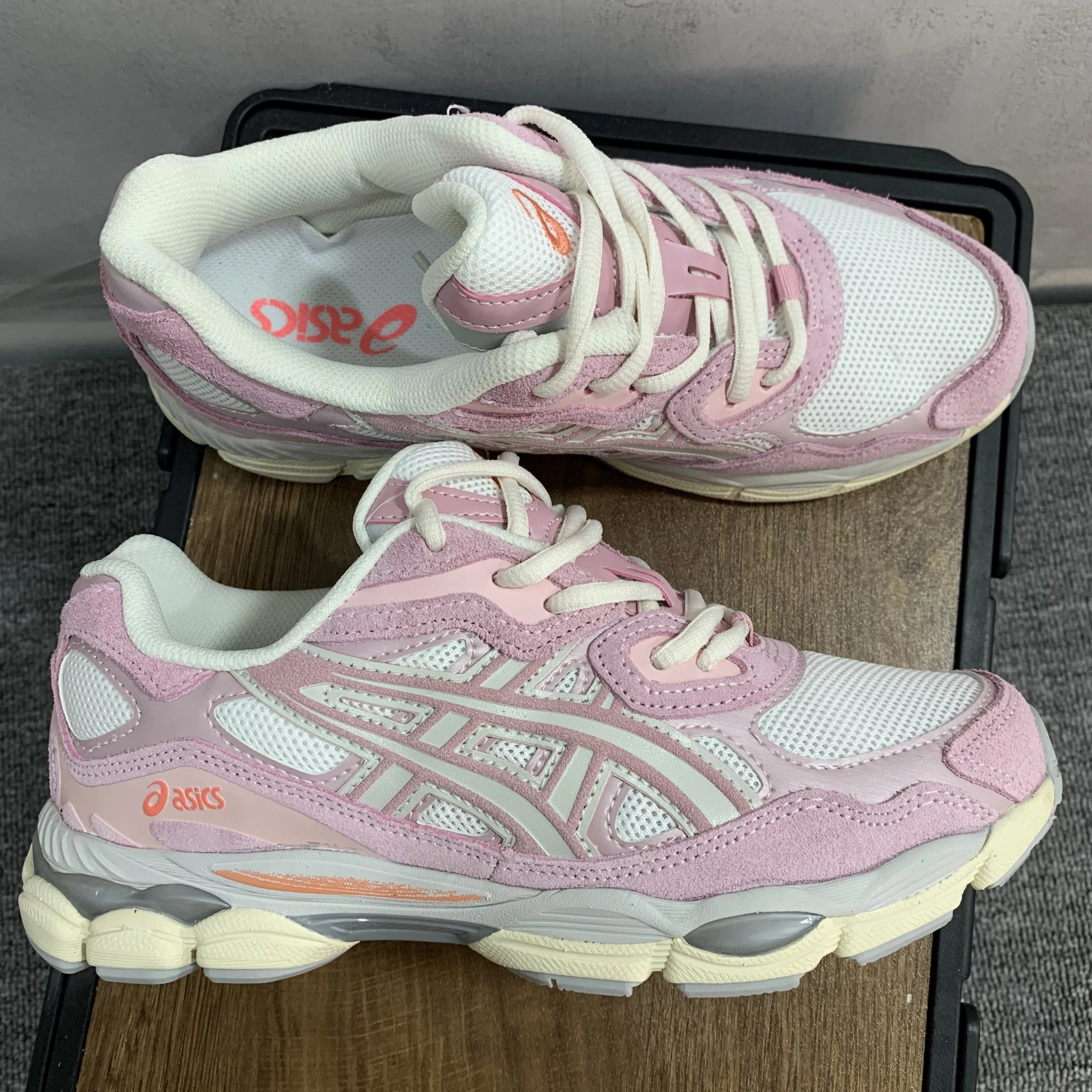 White Pink