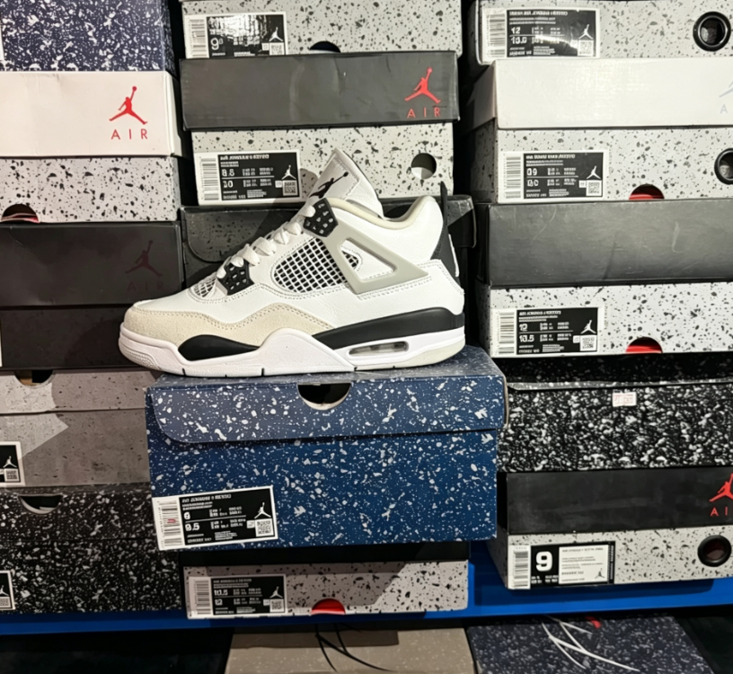 Air Jordan 4 Blind Box