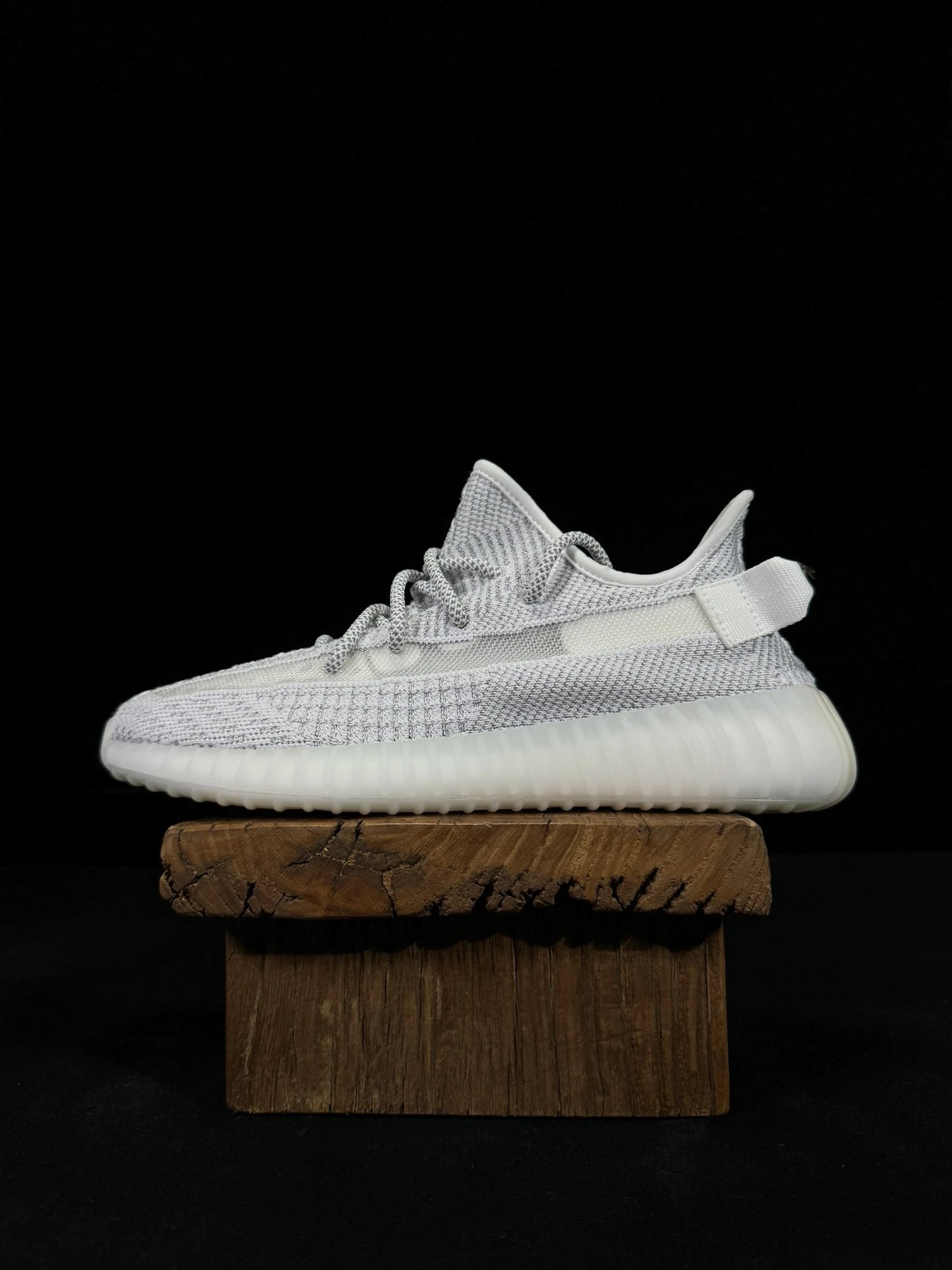 Unbranded Sneakers Knit Low-Top with Translucent Ribbed Soles image 2