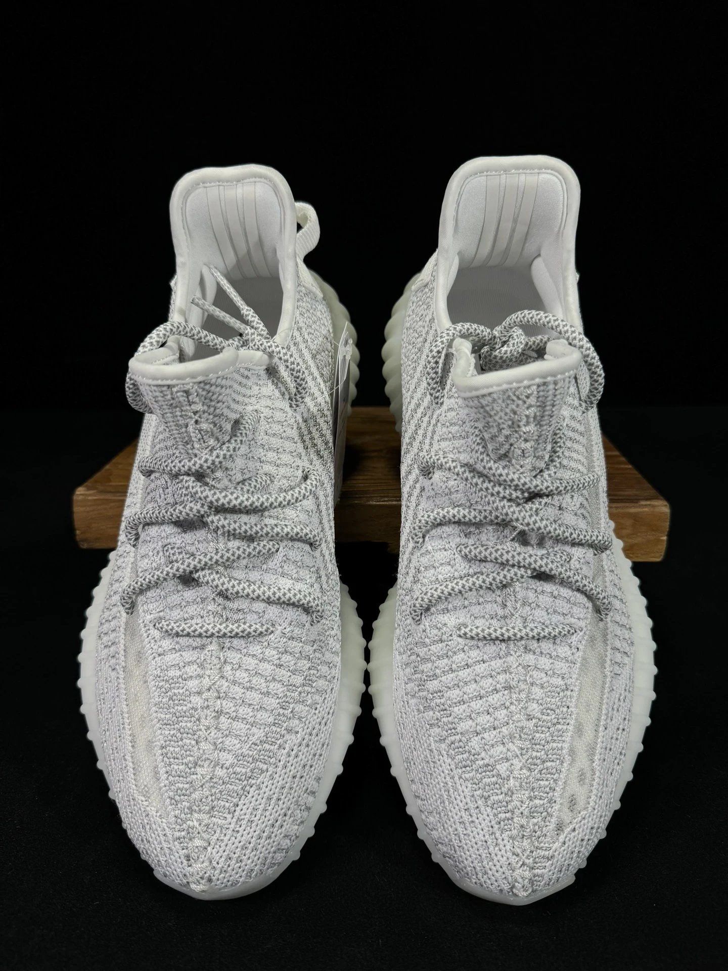 Unbranded Sneakers Knit Low-Top with Translucent Ribbed Soles image 3