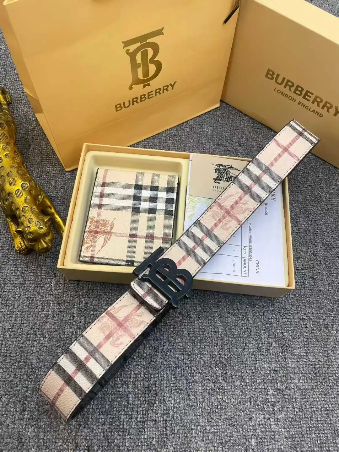 TB black buckle cover