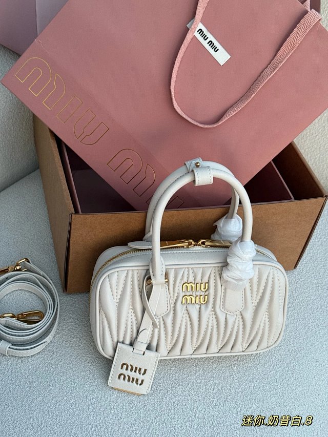 Miumiu: seller detail photo 14