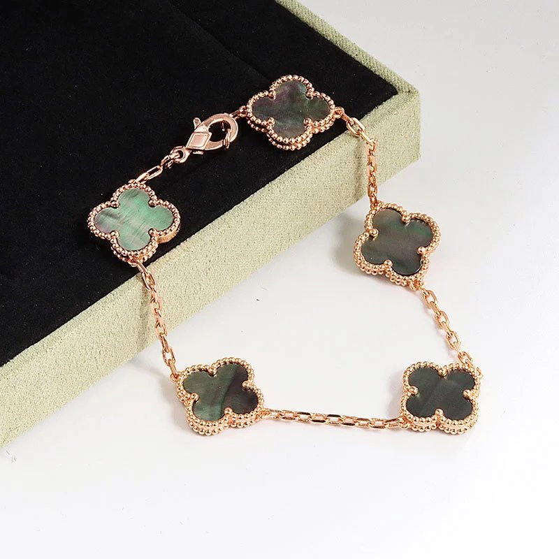 Van Cleef & Arpels Necklace