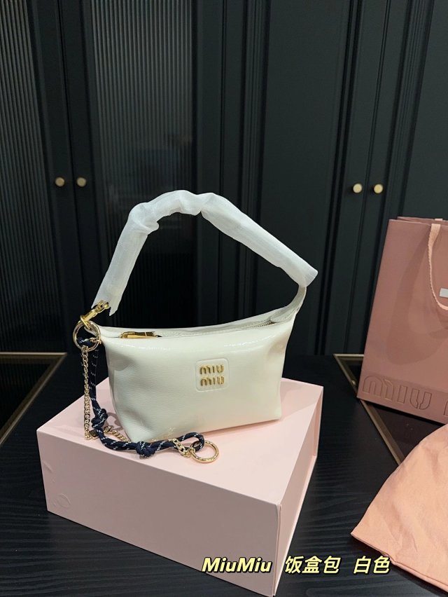 Miumiu: seller detail photo 10