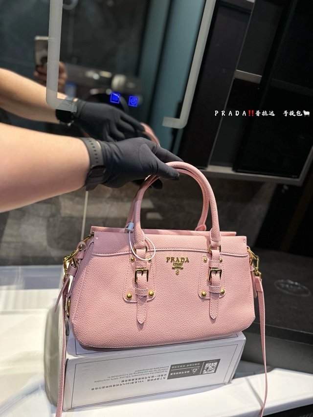 PRADA Handbag: seller detail photo 7