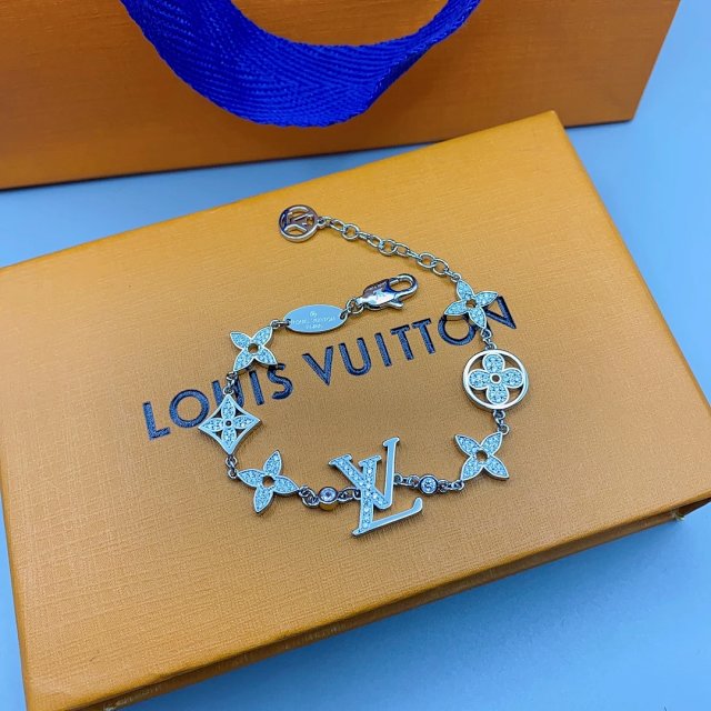 LV Louis Vuitton Bracelet: seller detail photo 3