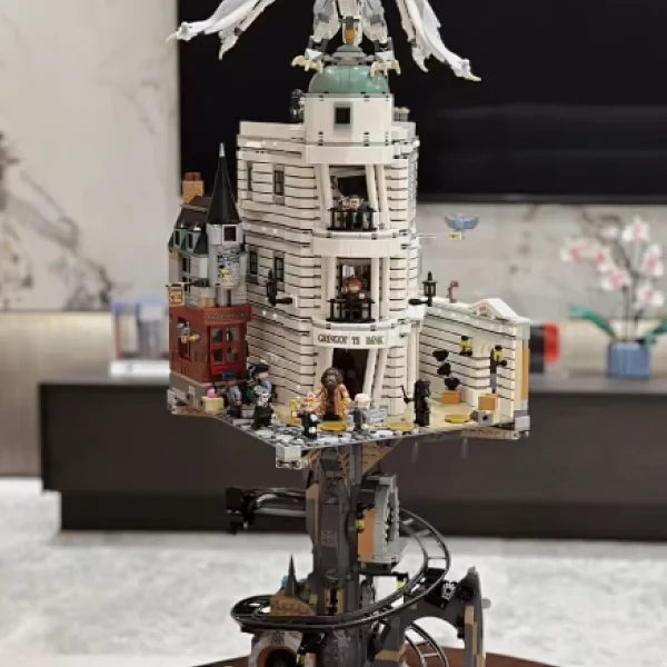 LEGO Harry Potter Gringotts Wizarding Bank 76417