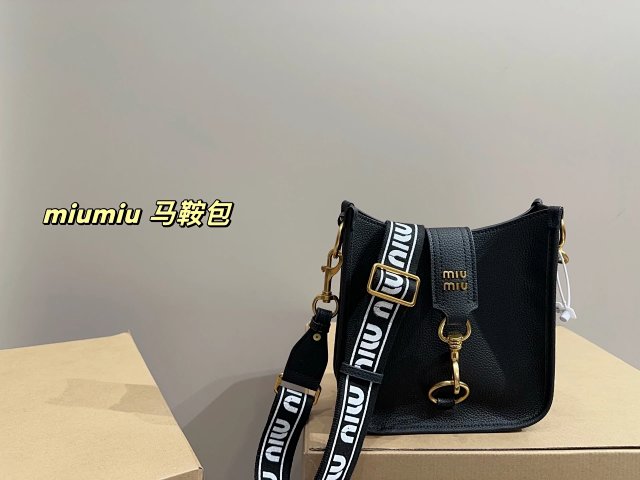 Miumiu: seller detail photo 4