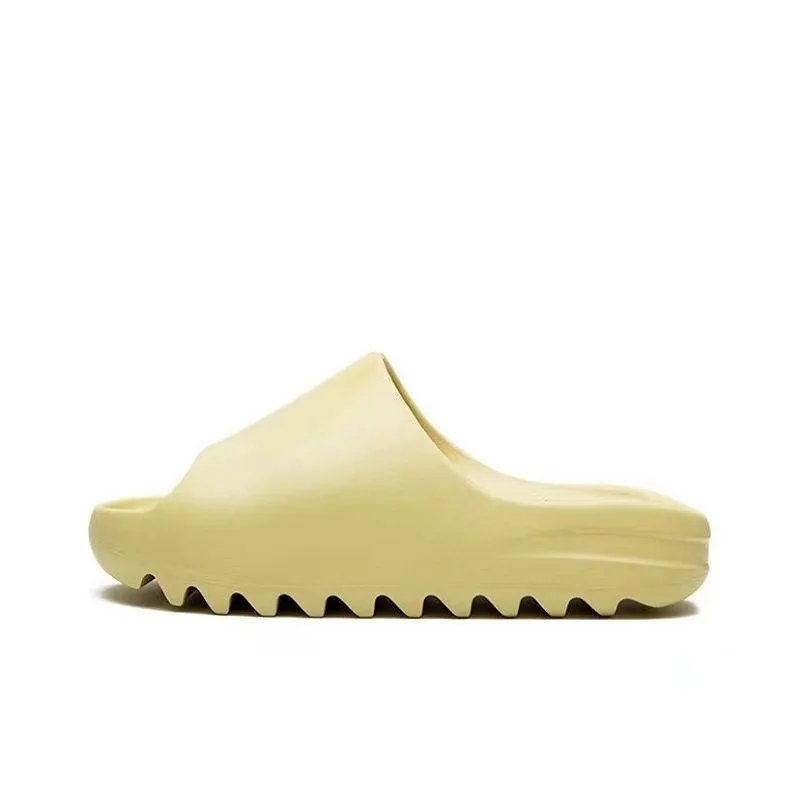 Camel color (logo logo) without box, 2 sizes larger