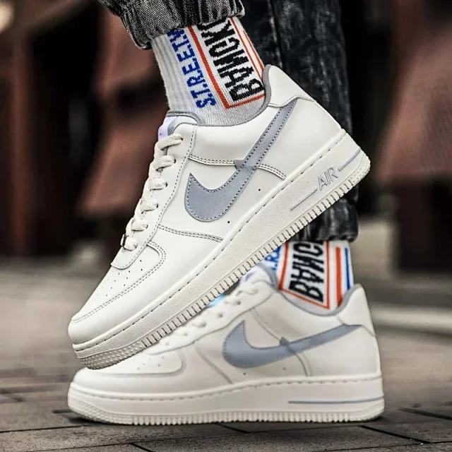 Nike Sneakers Low-Top Swoosh product detail image 6