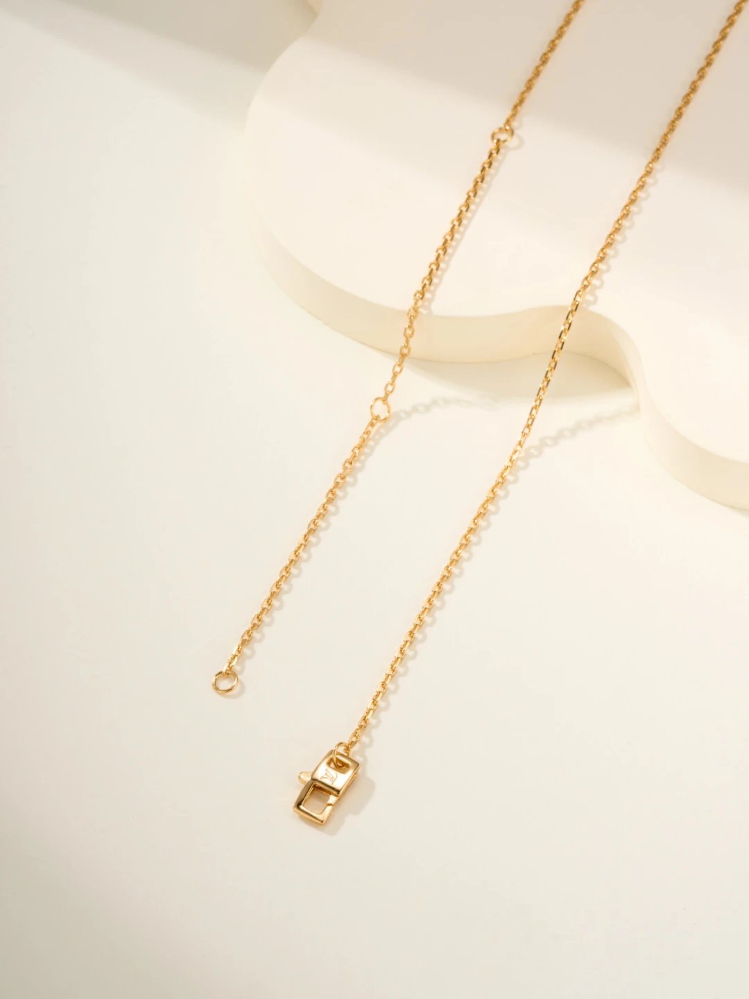 Louis Vuitton Monogram Flower Pendant Necklace Red Gold Jewelry - 12