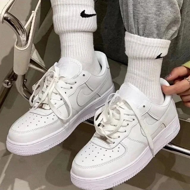 AF1 Classic White Low