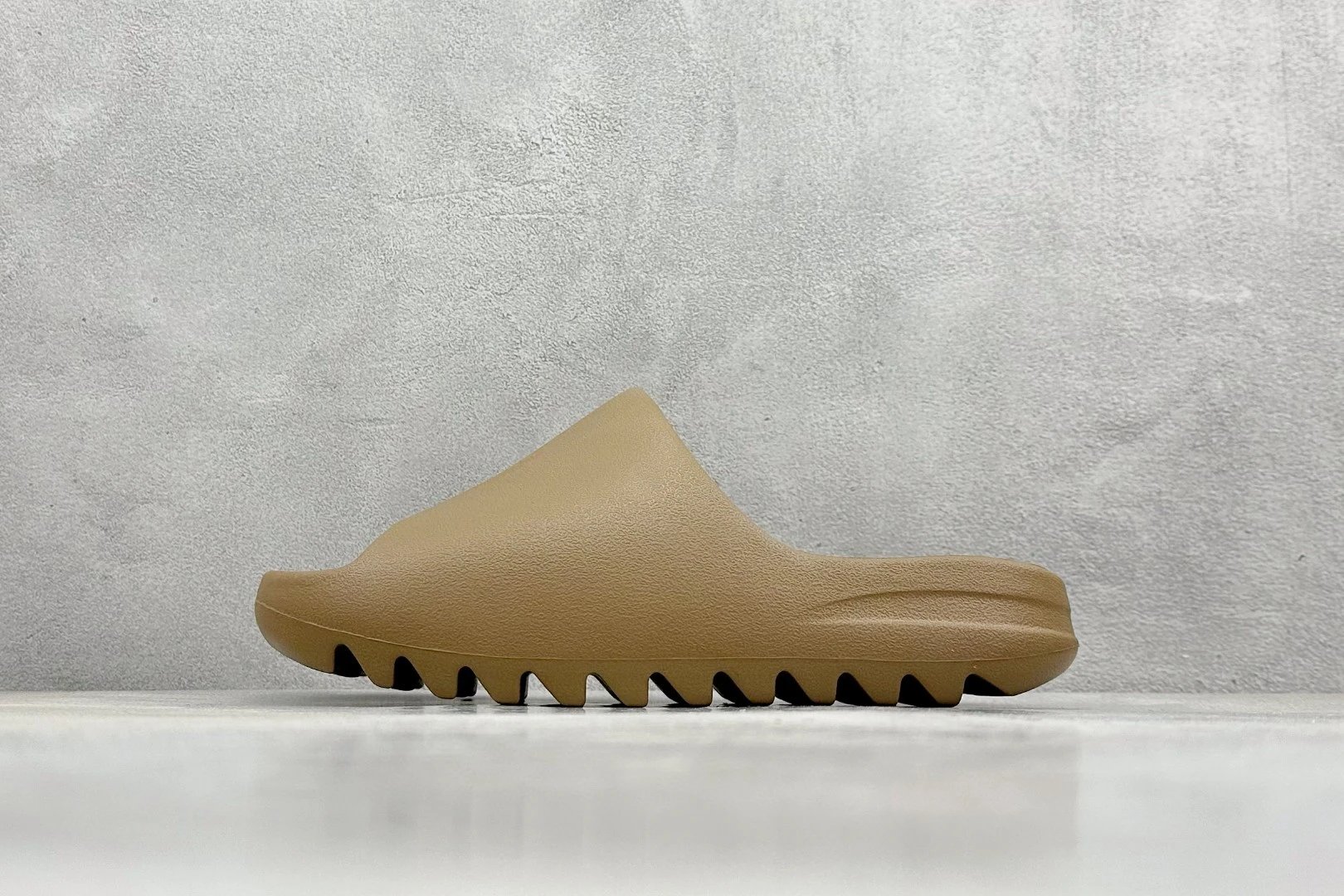 Military Brown GW1931