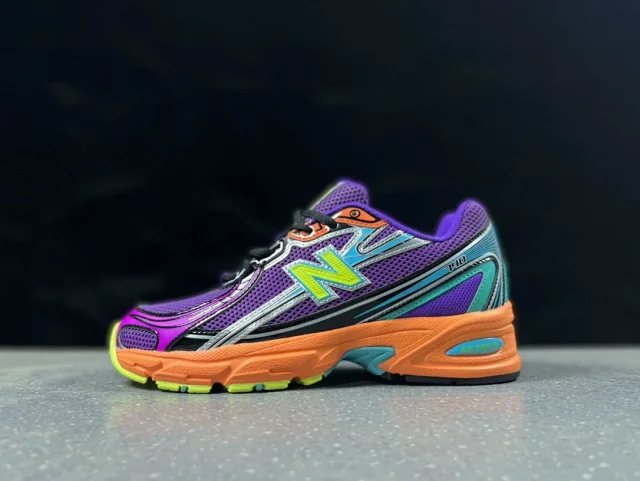 New Balance Sneakers 740 product detail image 17