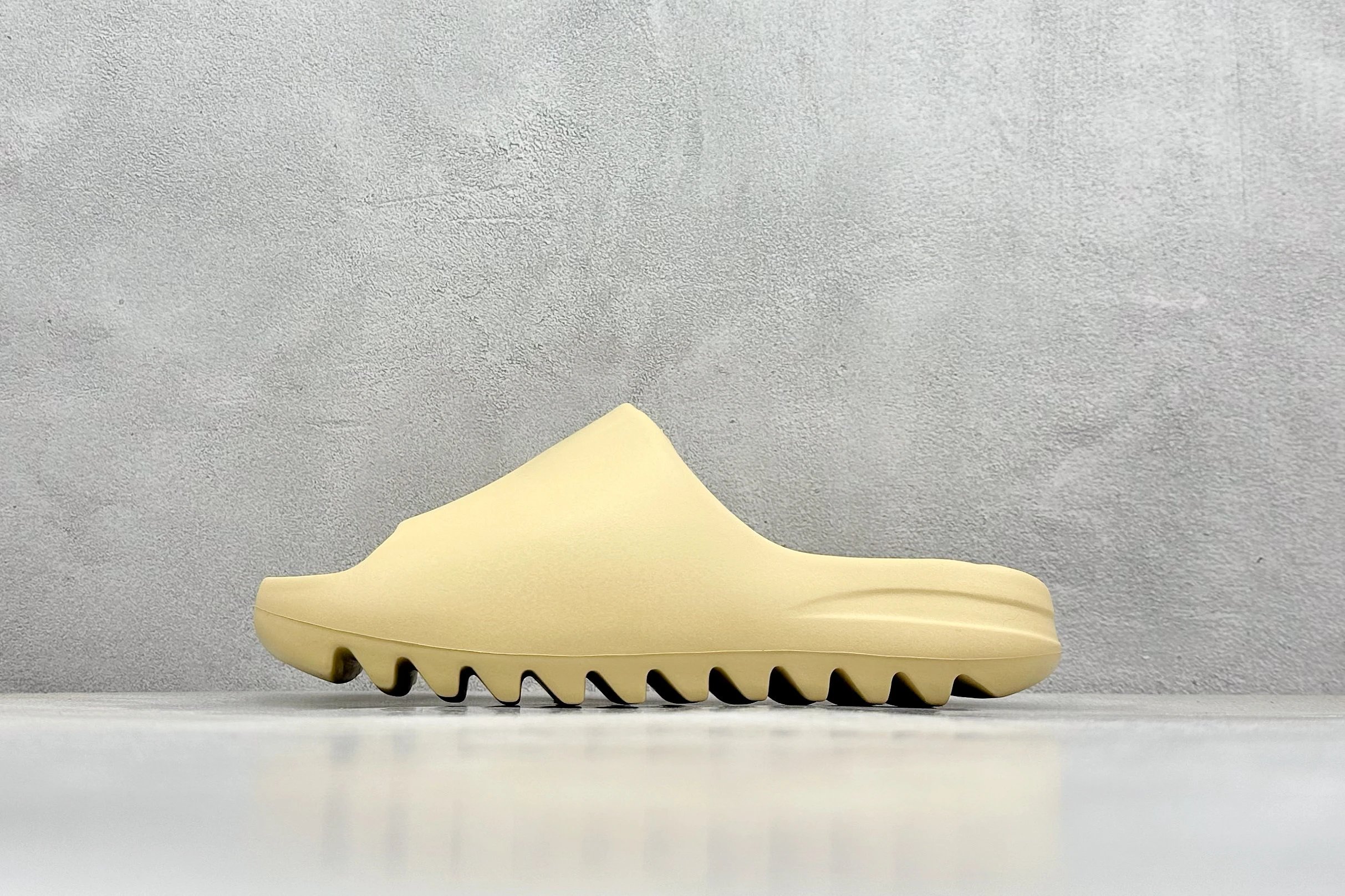 Sand colored FW6344