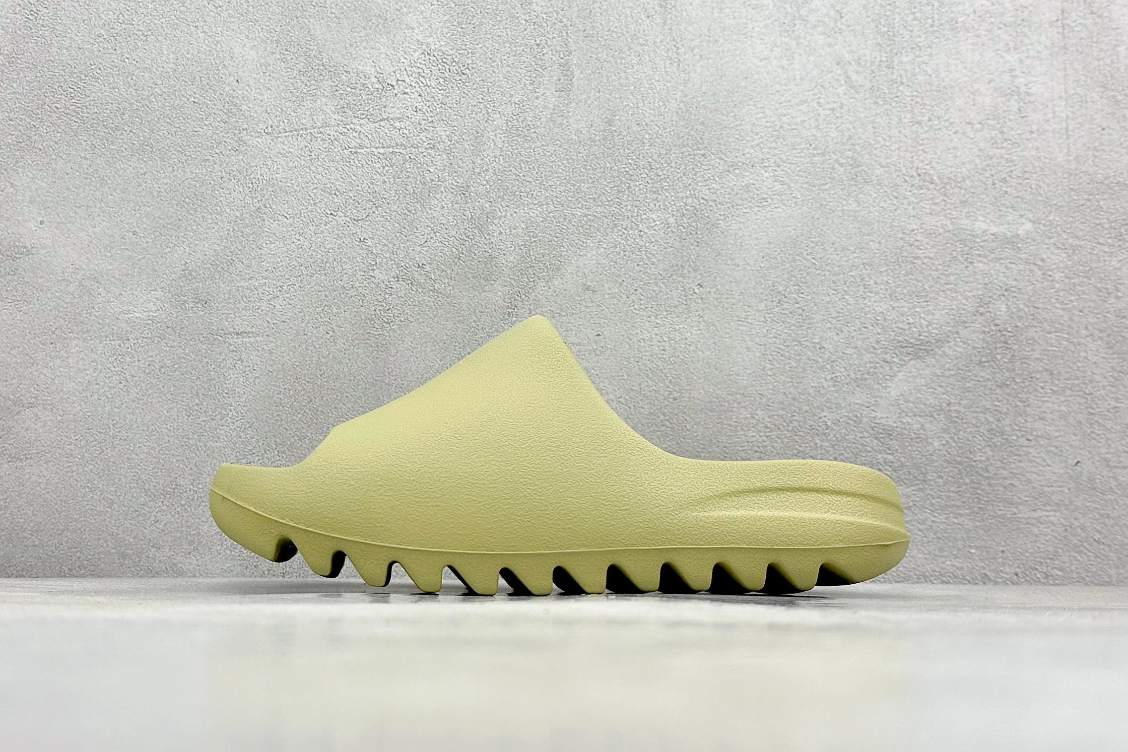 Yellow green FZ5904